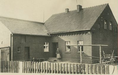 Dom rodziny Plaskuda przy ul.Polnej. Zbudowany w latach 30.XXw. Ze zbiorów Państwa Wladarz
